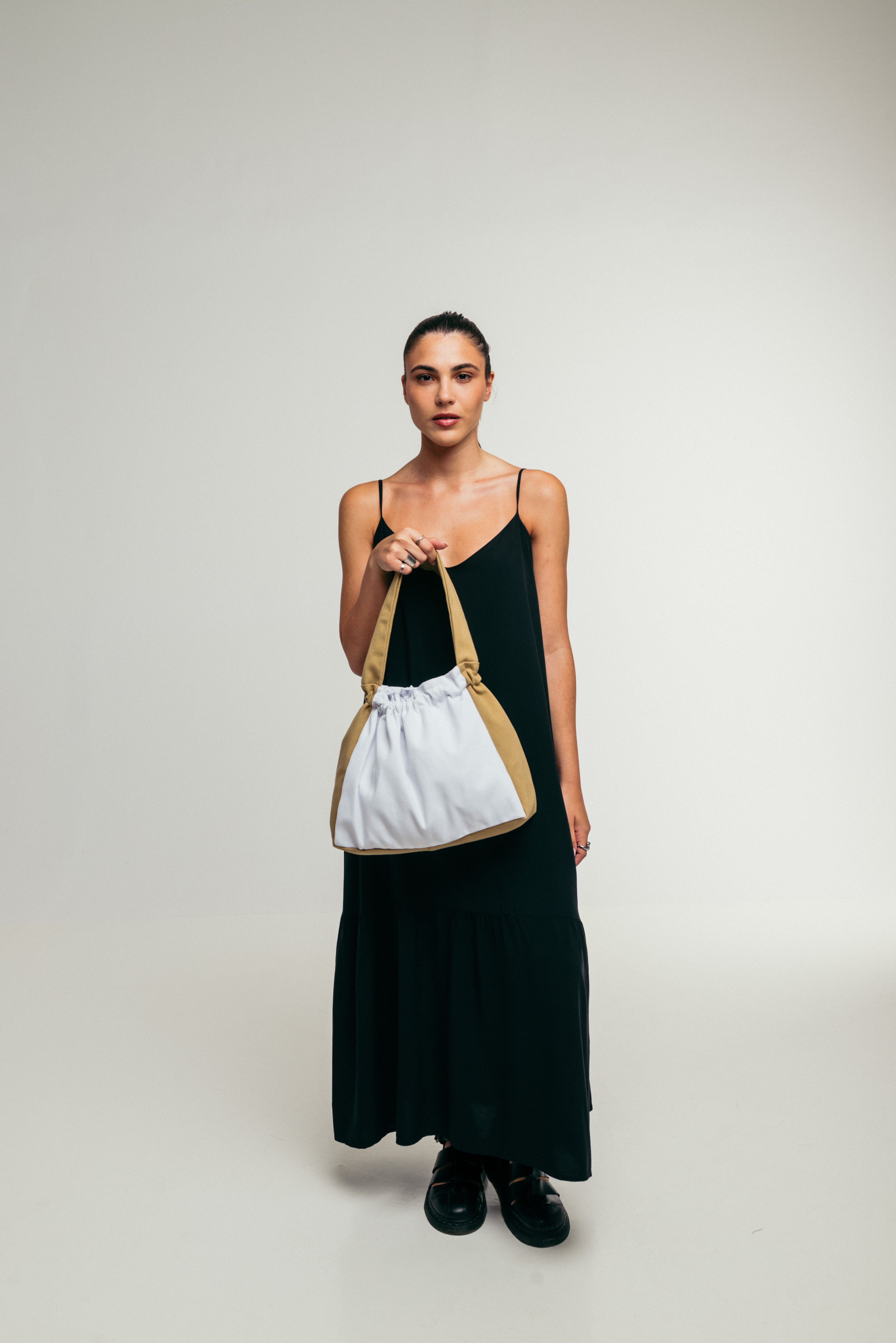 Thawb - Medium Tote Bag Sand White Canva with Single Side Handle