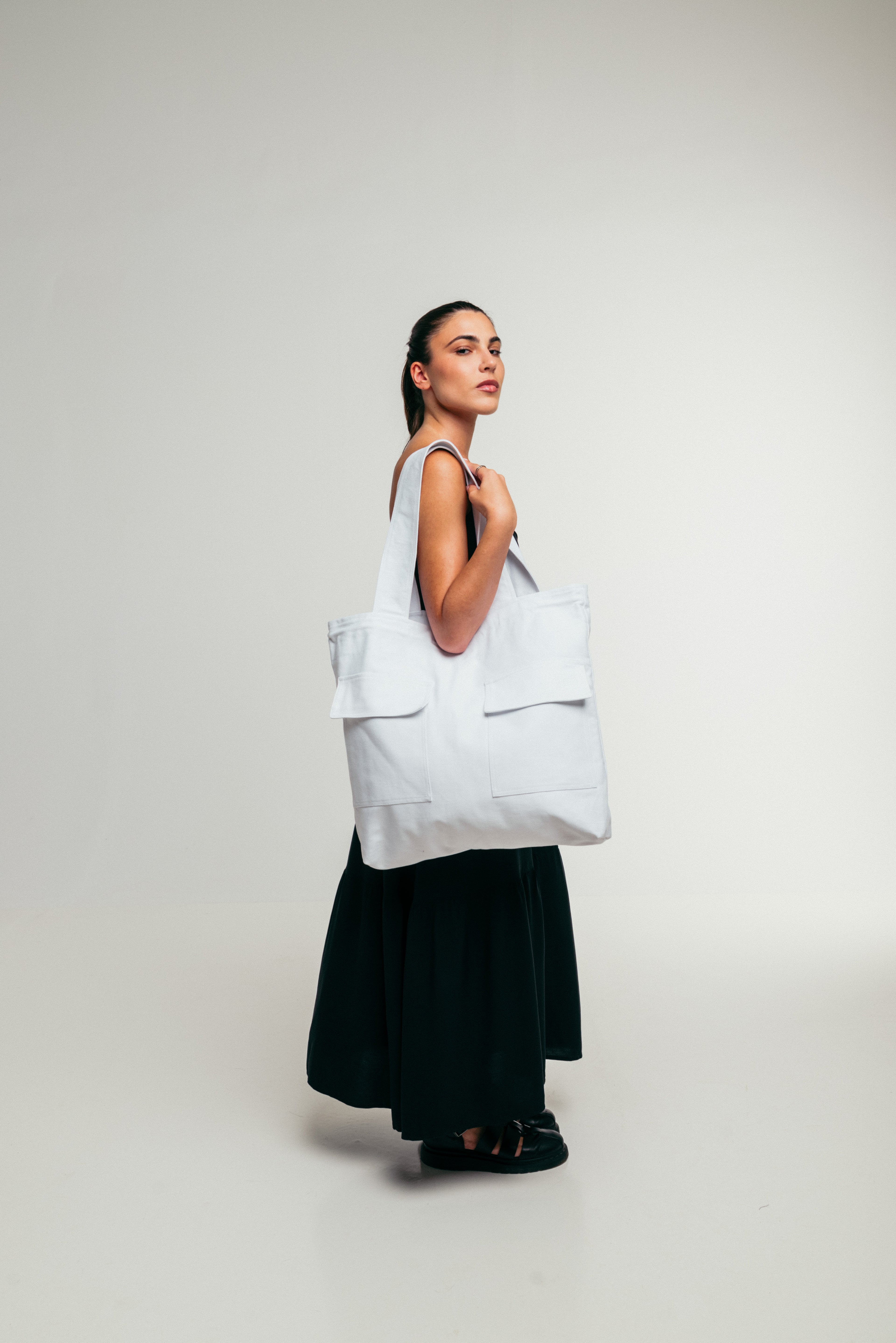 Tokyo - Large Tote Bag White Denim with Side Pockets
