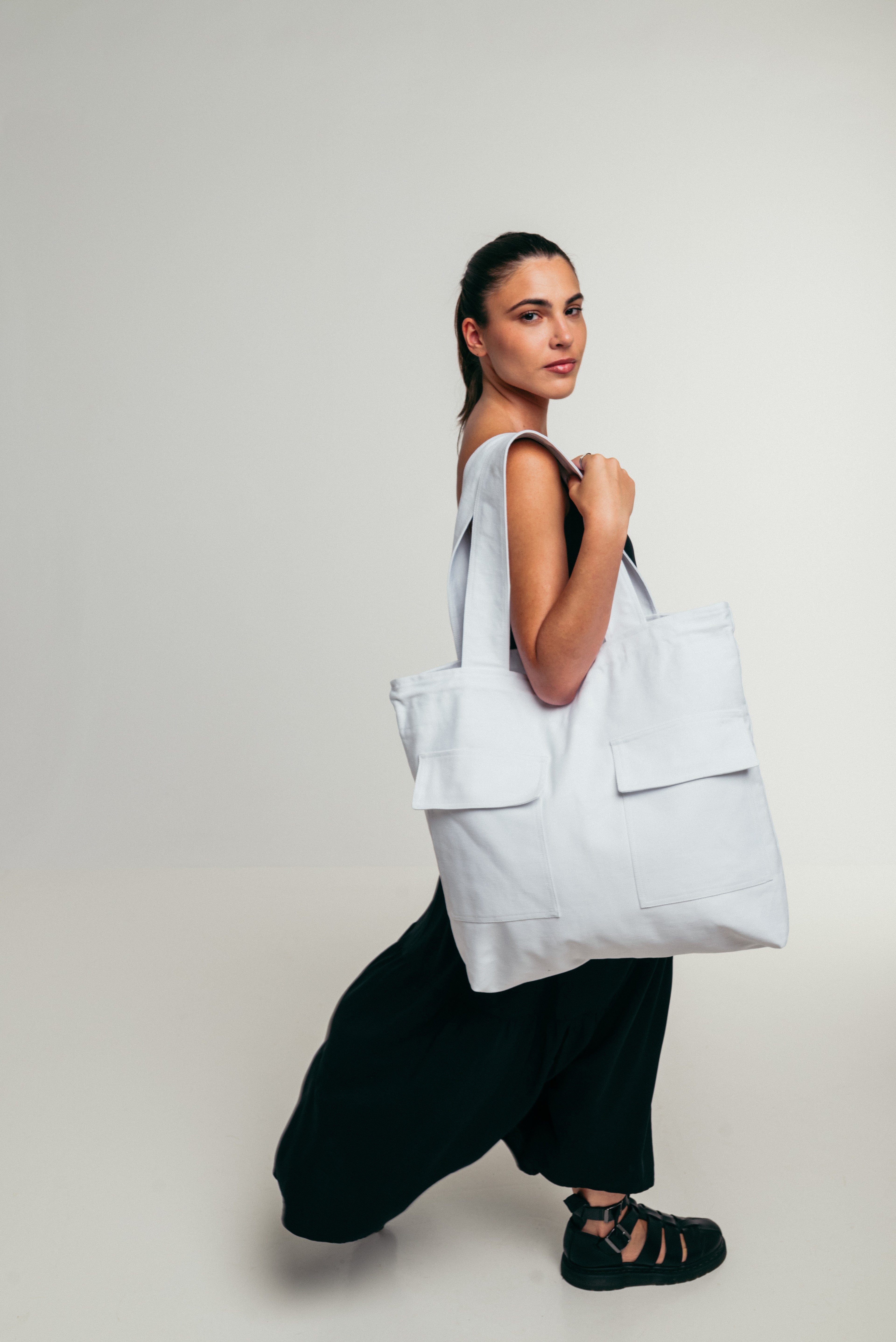 Tokyo - Large Tote Bag White Denim with Side Pockets