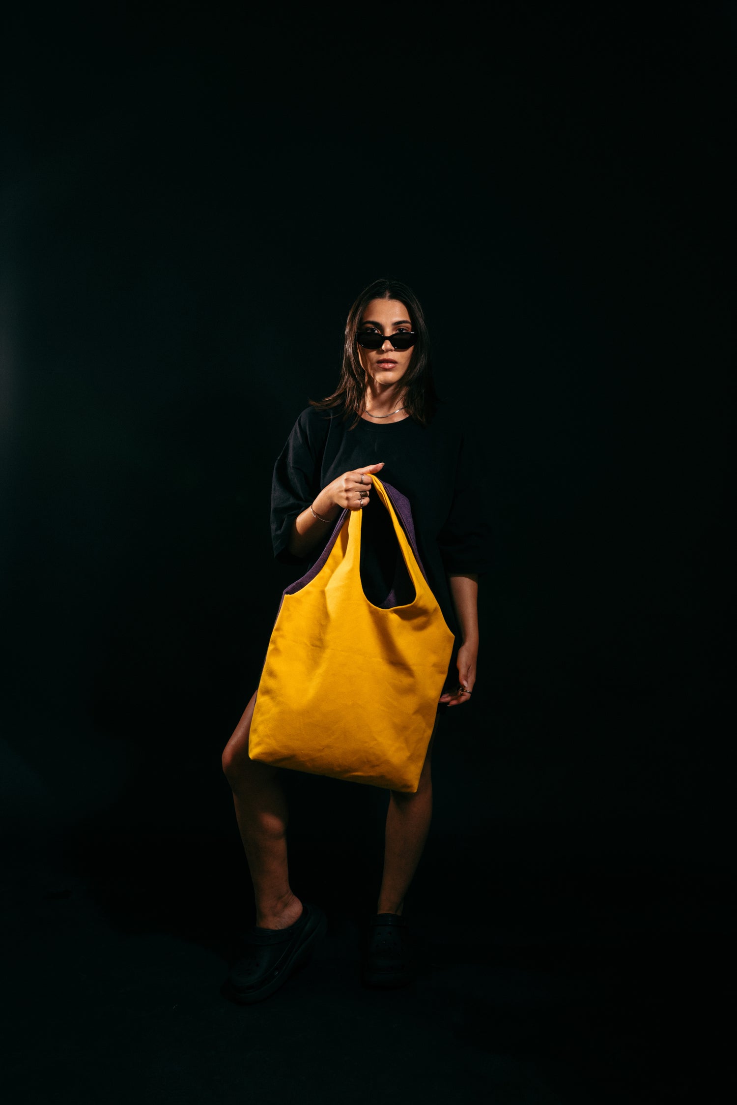 Los Angeles - Medium Tote Bag Purple Denim &amp; Gold Canva